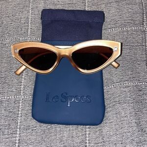Le Specs synthcat Women’s sunglasses new without tags gold